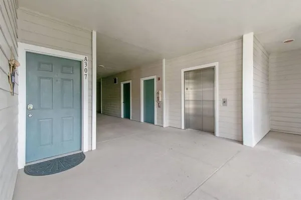 $2,000 | 12800 Melville Drive, Unit A307, Montgomery, TX 77356