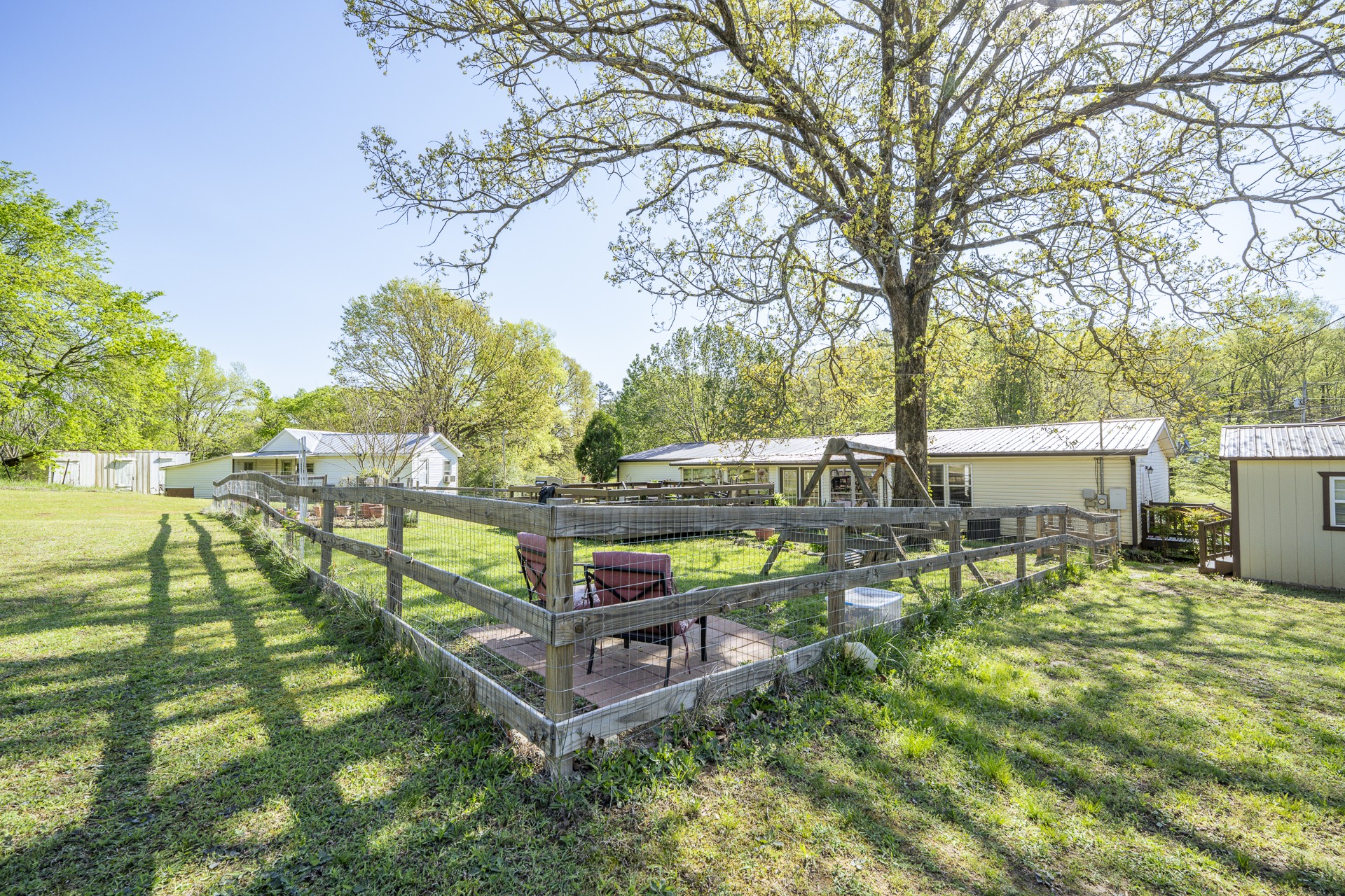 4195 Morrison Creek Road Clifton, TN 38425 - Photo 15 of 97