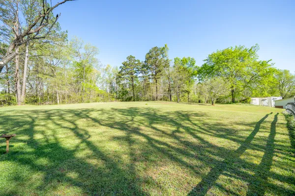 $370,000 | 4195 Morrison Creek Road, Clifton, TN 38425