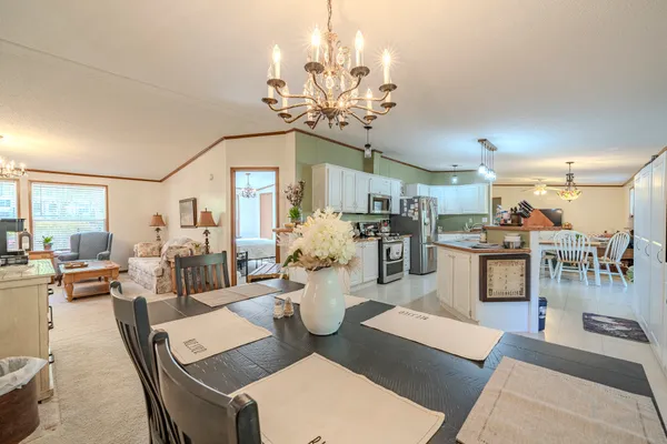 $370,000 | 4195 Morrison Creek Road, Clifton, TN 38425