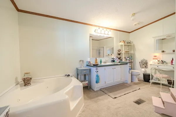 $370,000 | 4195 Morrison Creek Road, Clifton, TN 38425