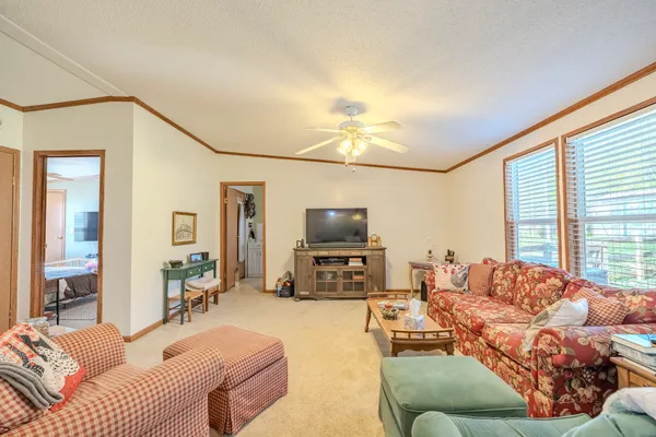 $370,000 | 4195 Morrison Creek Road, Clifton, TN 38425