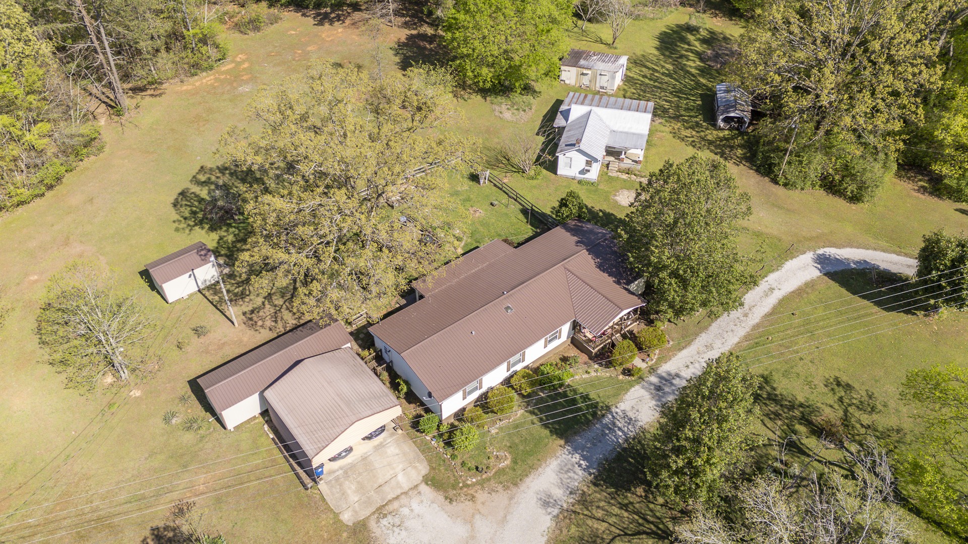 4195 Morrison Creek Road Clifton, TN 38425 - Photo 76 of 97