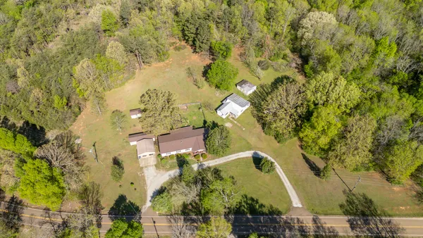$370,000 | 4195 Morrison Creek Road, Clifton, TN 38425