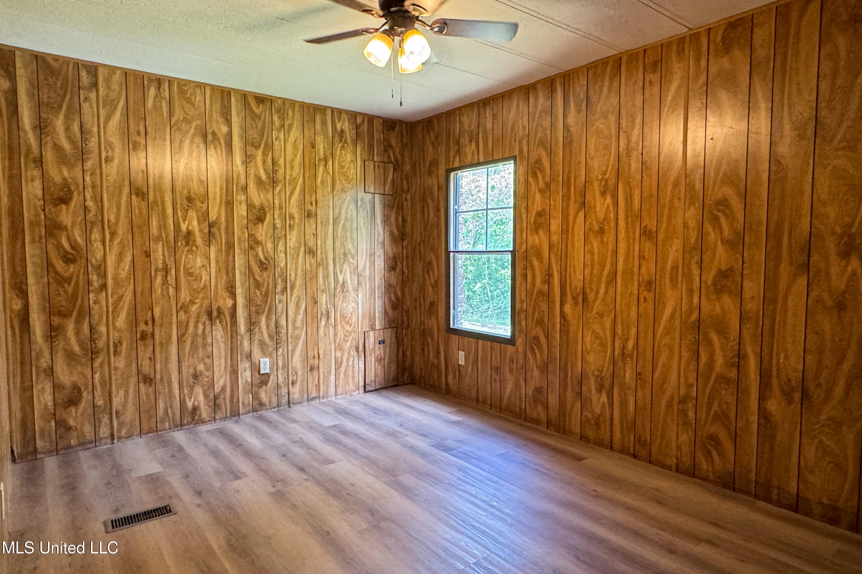 8661 Arkabutla Road Coldwater, MS 38618 - Photo 17 of 29 8661 Arkabutla Road, Coldwater, MS -16