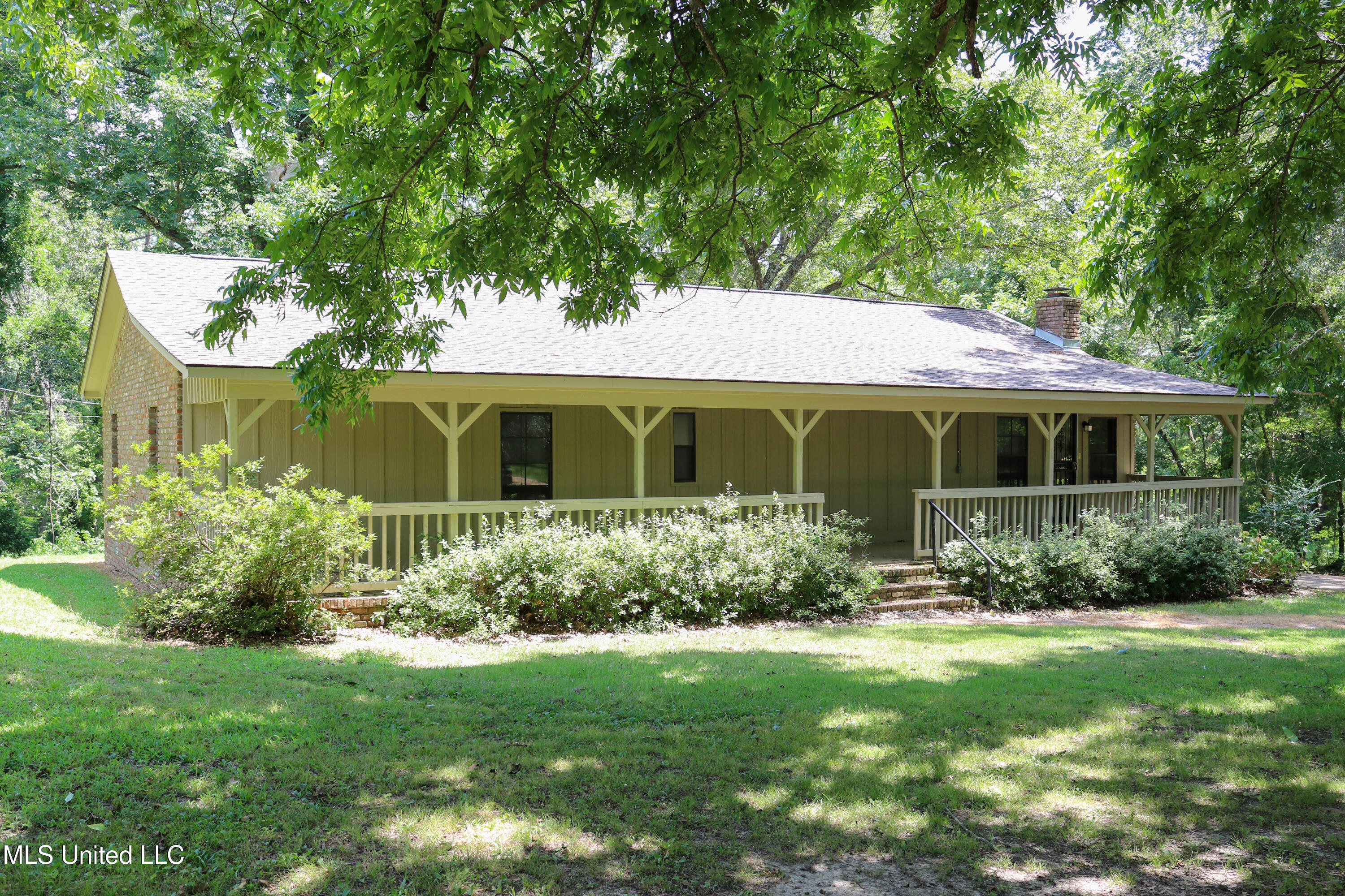 8661 Arkabutla Road Coldwater, MS 38618 - Photo 3 of 29 8661 Arkabutla Rd, Coldwater, MS-2