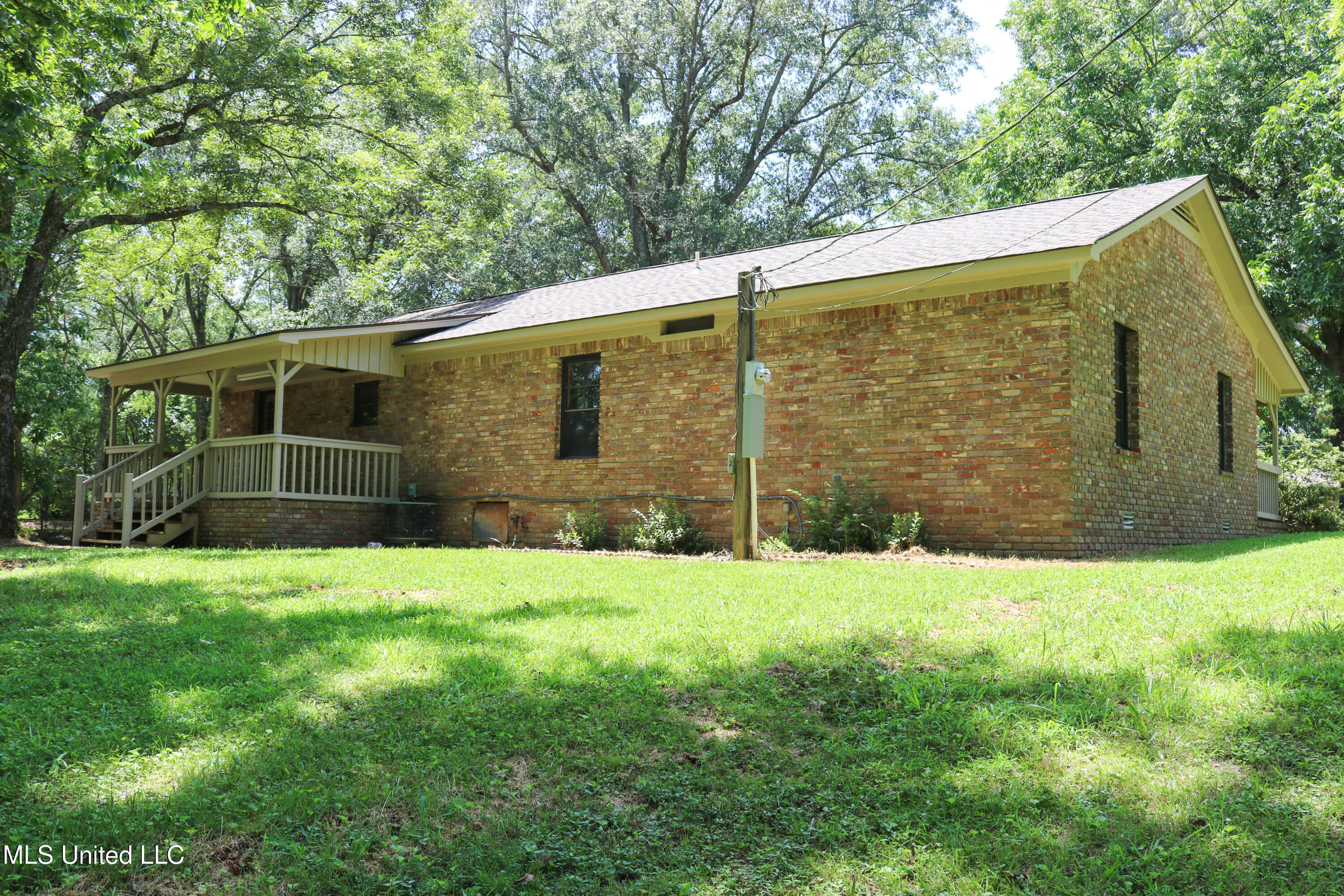 8661 Arkabutla Road Coldwater, MS 38618 - Photo 5 of 29 8661 Arkabutla Rd, Coldwater, MS-05
