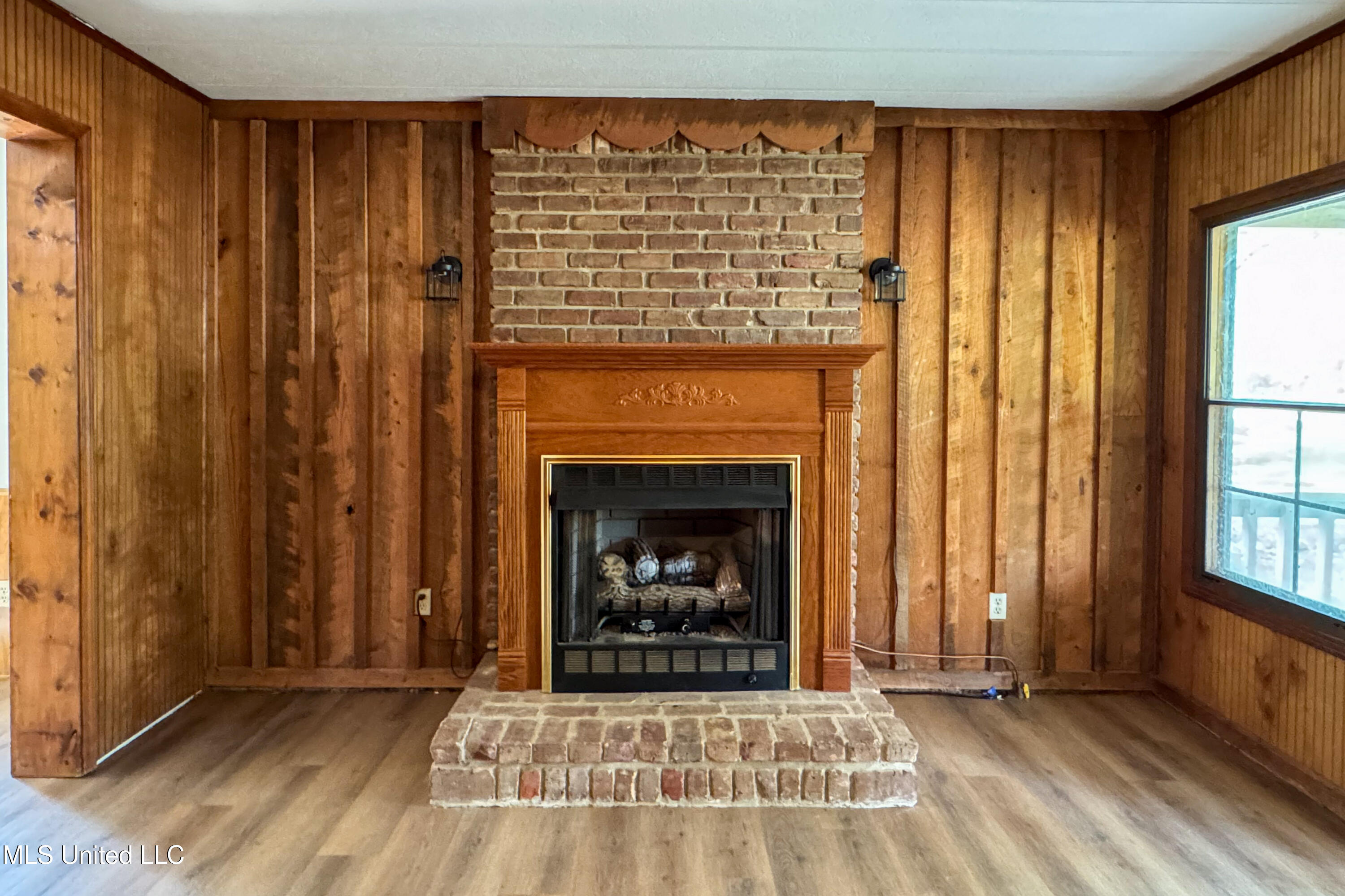 8661 Arkabutla Road Coldwater, MS 38618 - Photo 10 of 29 8661 Arkabutla Road, Coldwater, MS -09