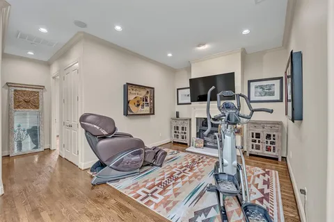 $999,734 | 2705 Museum Way, Fort Worth, TX 76107