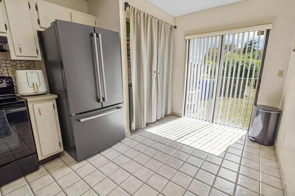 6006 Northwest 3rd Street Margate, FL 33063 - Photo 9 of 30 Photo 9