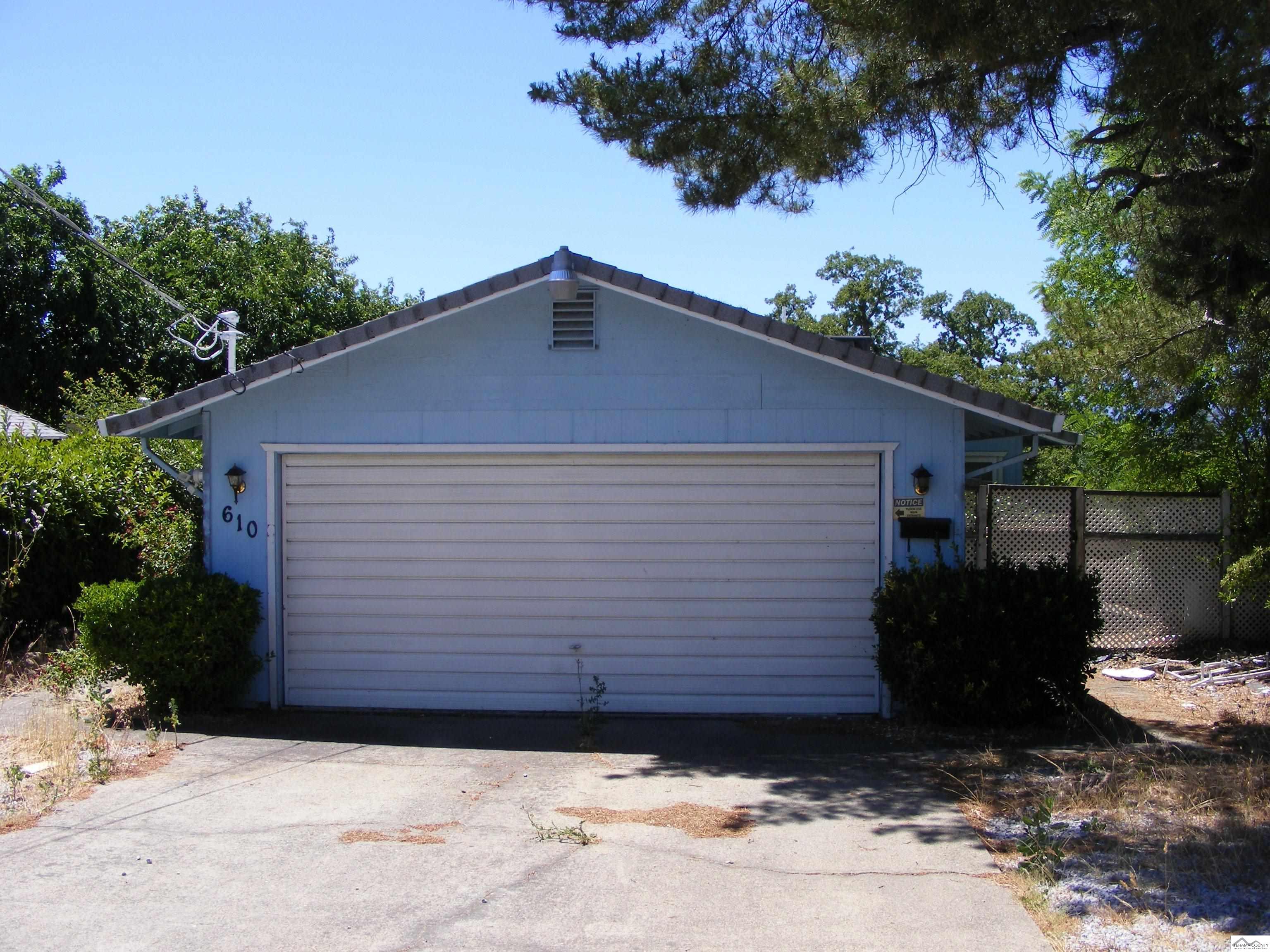 610 Ridge Road Redding, CA 96003 - Photo 1 of 14 Gallery Image 1