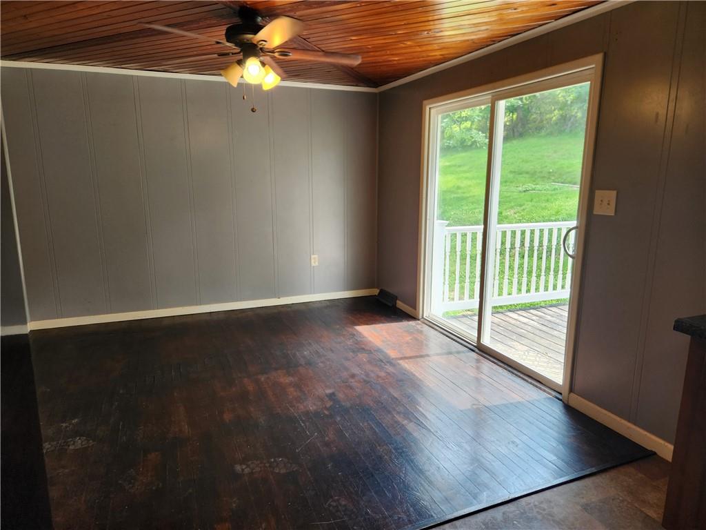 460 Dillie Road Sycamore, PA 15364 - Photo 12 of 27