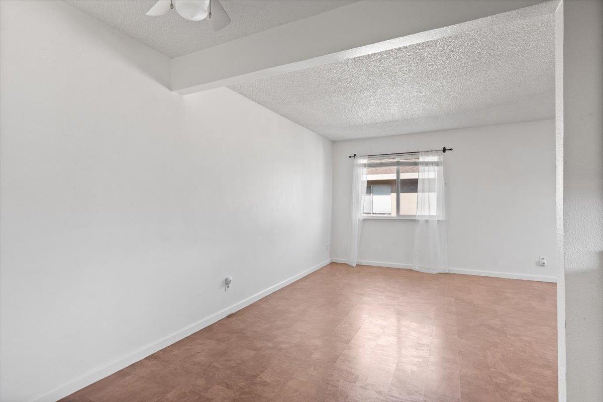 11570 Garnet Way, Unit 4 Auburn, CA 95602 - Photo 18 of 44 an empty room with a window
