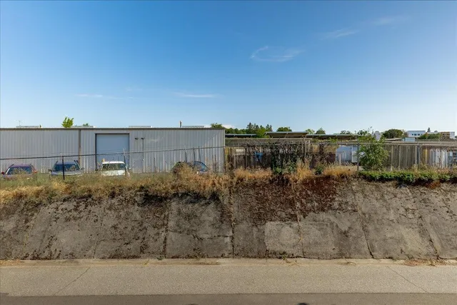 a house view with a backyard space