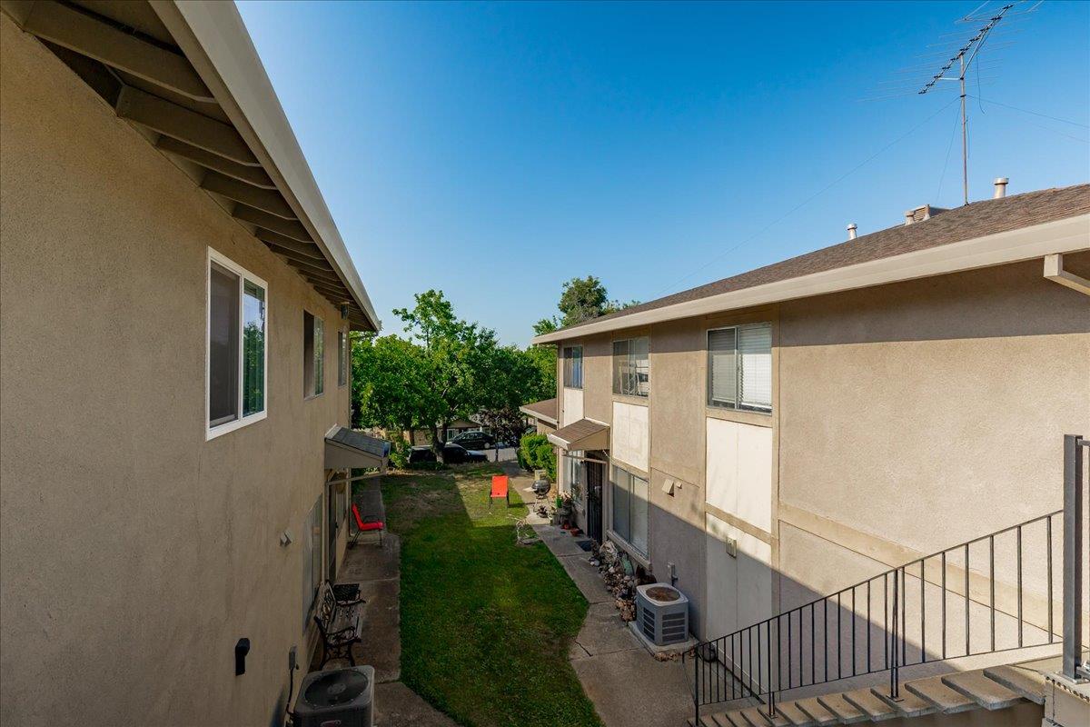 11570 Garnet Way, Unit 4 Auburn, CA 95602 - Photo 29 of 44 a house view with a backyard space