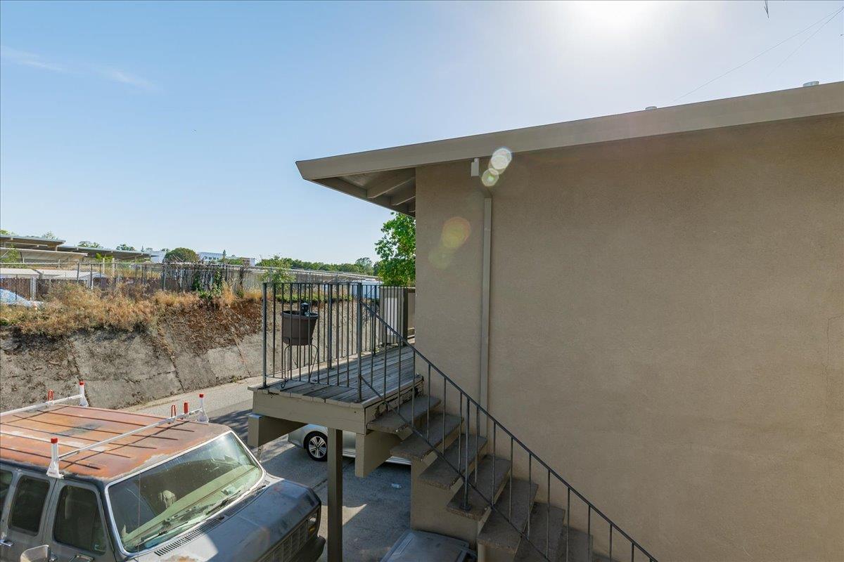 11570 Garnet Way, Unit 4 Auburn, CA 95602 - Photo 33 of 44