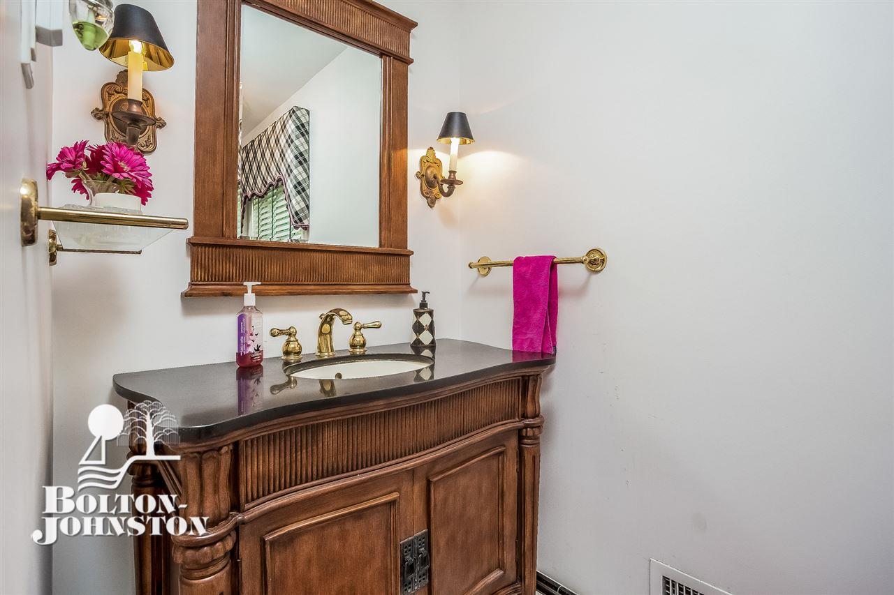 277 Touraine Road Grosse Pointe, MI 48236 - Photo 17 of 48 31383075-16.JPG