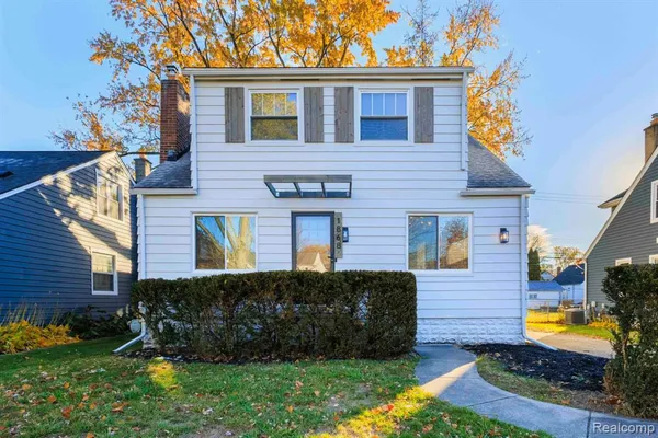 $360,000 | 1868 Cass Boulevard, Berkley, MI 48072