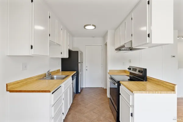 $1,350,000 | 19-23 Shannon Court, Novato, CA 94949