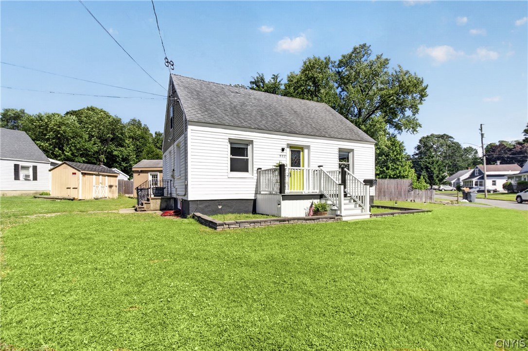 903 Cayuga Street Rome, NY 13440 - Photo 2 of 33