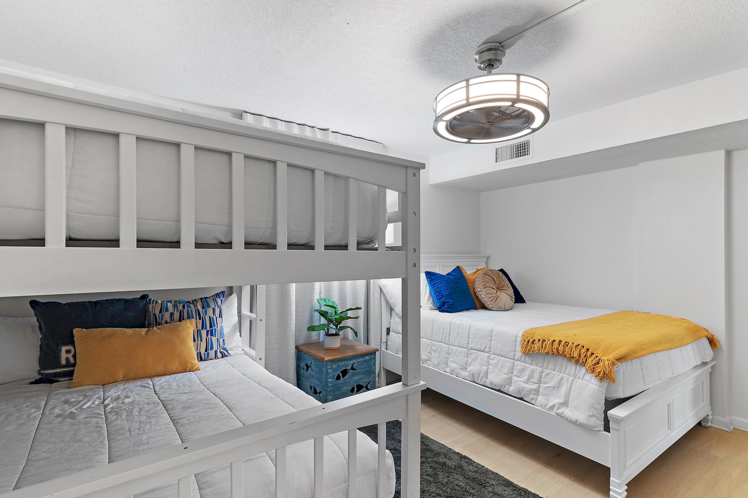 30 Moreno Point Road, Unit 203C Destin, FL 32541 - Photo 23 of 42 Oversized Bunks