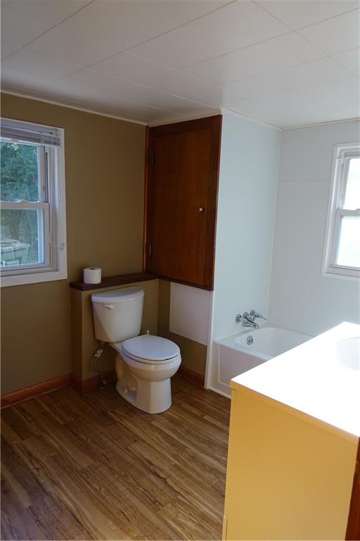 485 Evans City Road Butler, PA 16001 - Photo 16 of 25 Full Bathroom