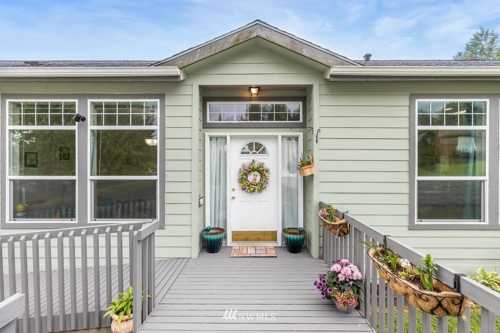 13876 Chain Lake Road Monroe, WA 98272 - Photo 1 of 35 Gallery Image 1
