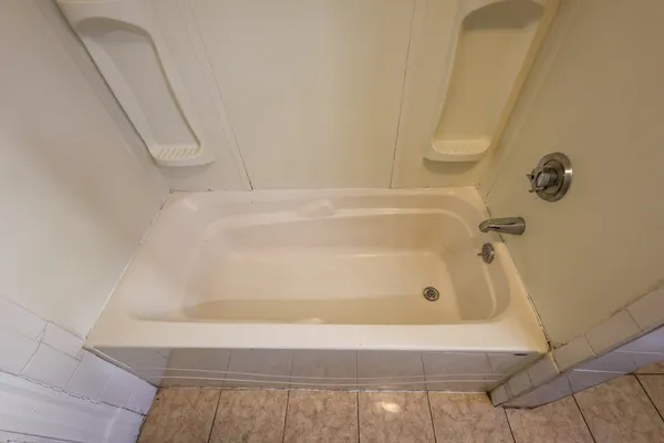 $2,800 | 37 Clarkson Street, Unit 1, Boston, MA 02125