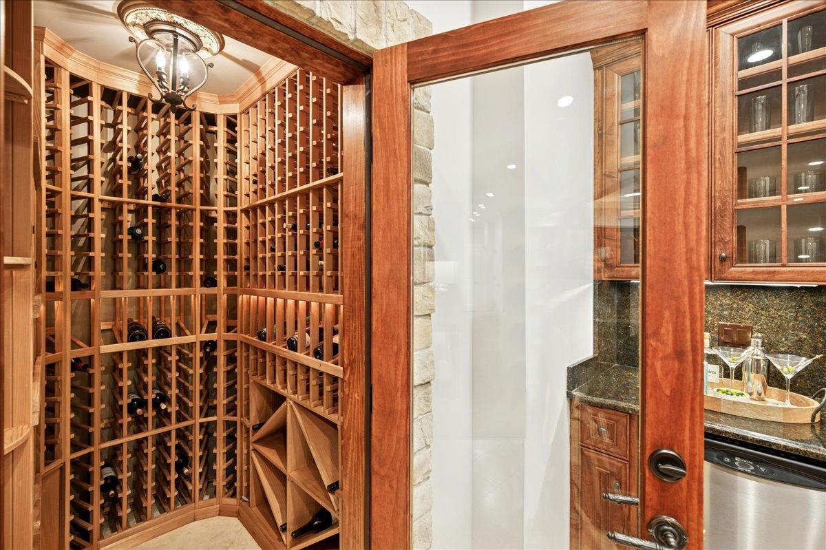 520 Provident Avenue Winnetka, IL 60093 - Photo 33 of 41 a view of a glass door with a glass door