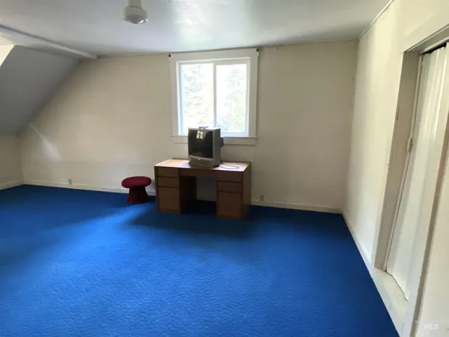 $549,000 | 484 Old River Road, Avery, ID 83802