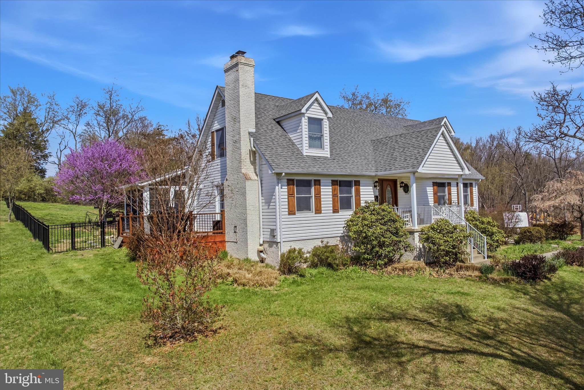173 Ridge View Drive Berkeley Springs, WV 25411 - Photo 2 of 50 Front of Home