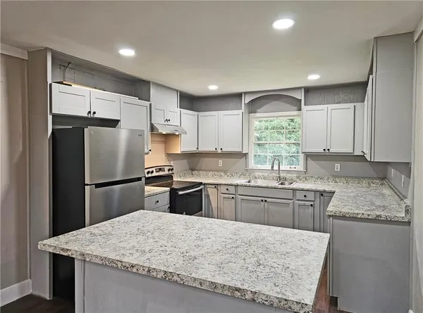 $2,000 | 4149 Connor Drive, Ellenwood, GA 30294