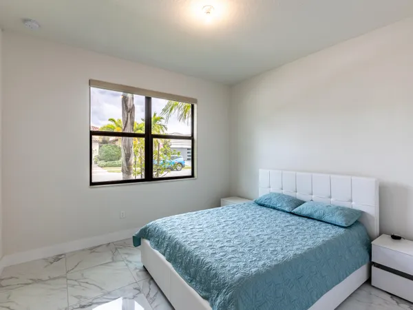 $4,999 | 7191 Montereal Path, Lake Worth, FL 33463