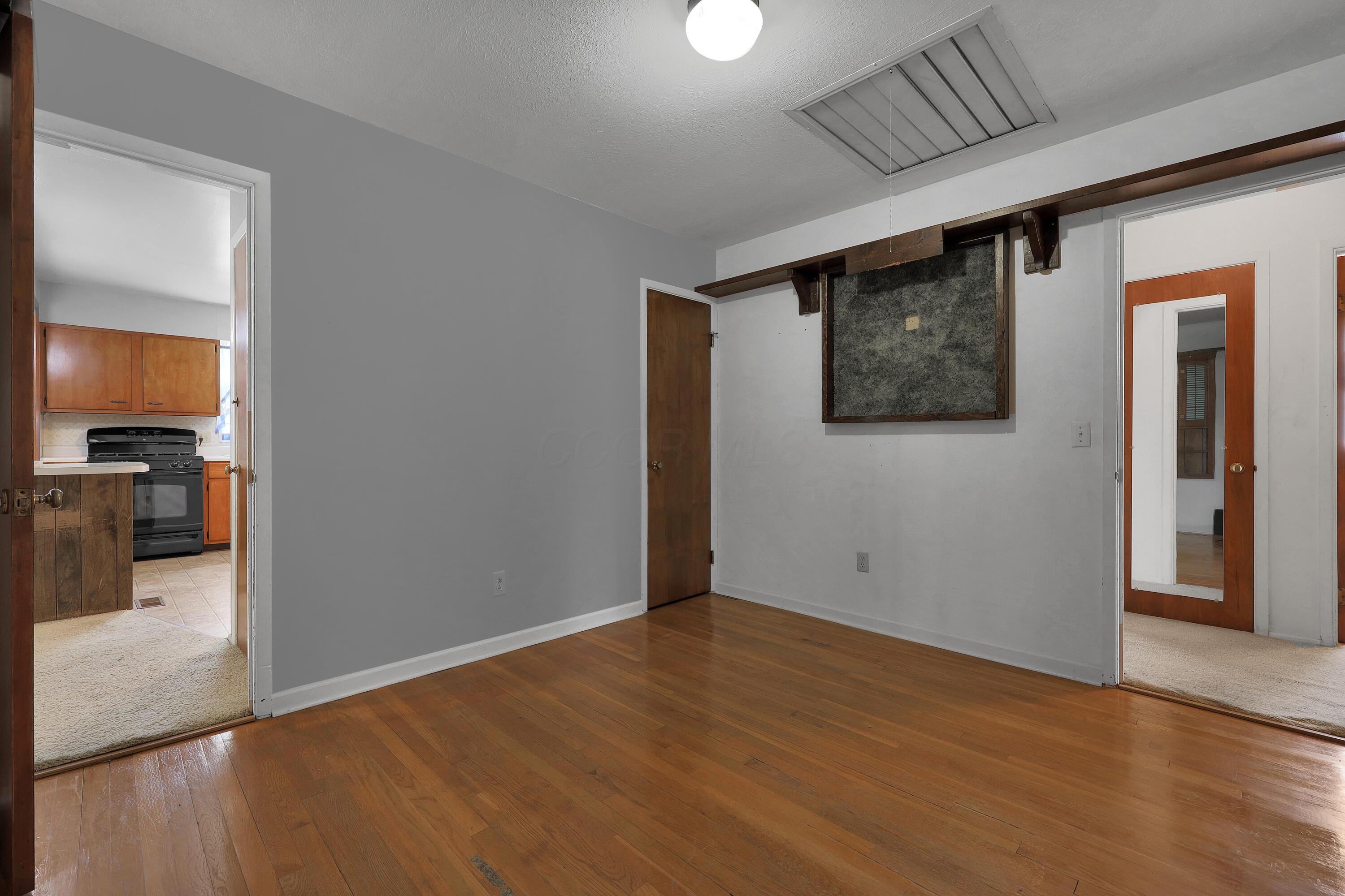 4652 Ludington Road Columbus, OH 43227 - Photo 32 of 43 Bedroom 3, Or Office; Hardwood Floors
