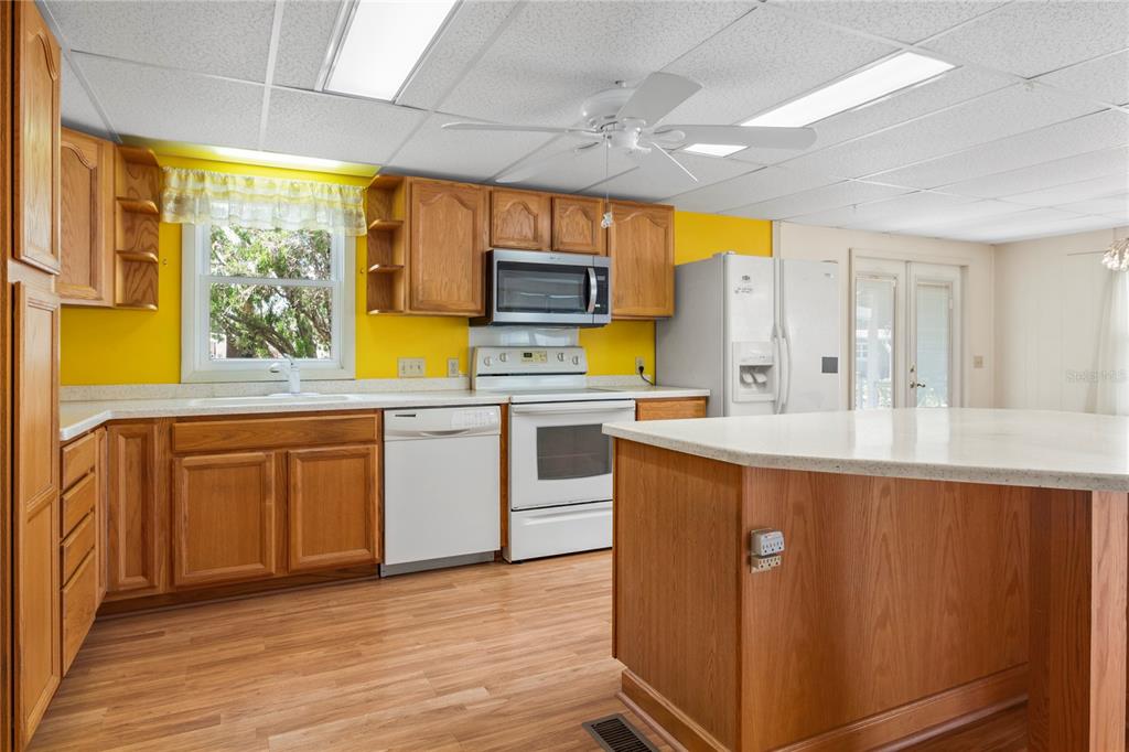 12501 Ulmerton Road, Unit 217 Largo, FL 33774 - Photo 8 of 34