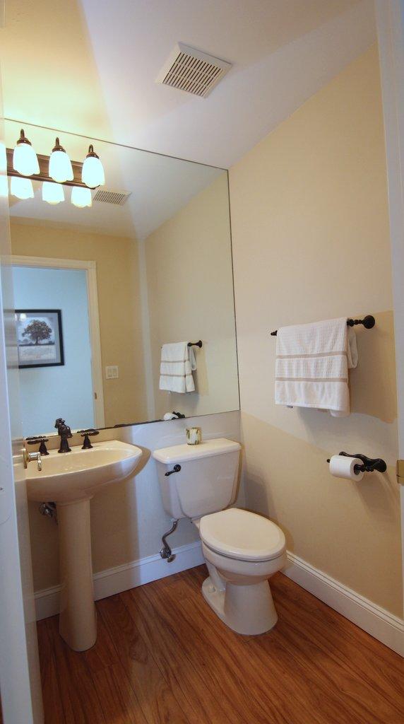 18566 Harbor Light Way Boca Raton, FL 33498 - Photo 18 of 38 Half Bath