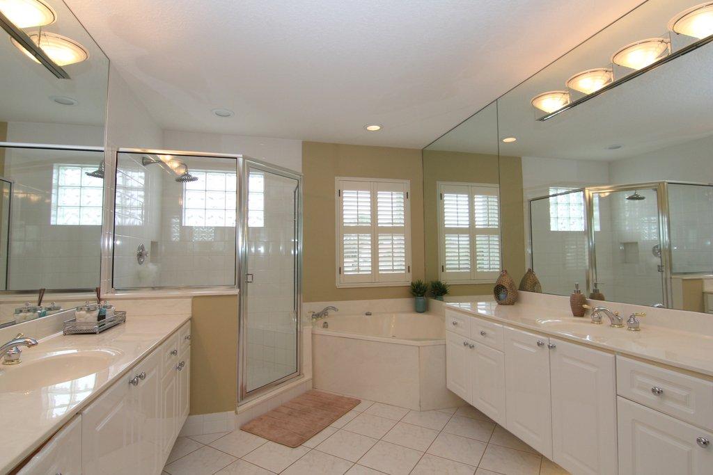 18566 Harbor Light Way Boca Raton, FL 33498 - Photo 21 of 38 Master Bath #1