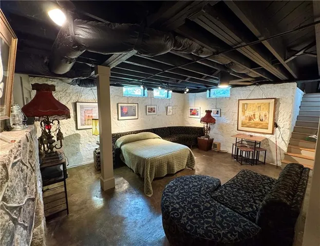 $750,000 | 2221 Highview Road Southwest, Atlanta, GA 30311