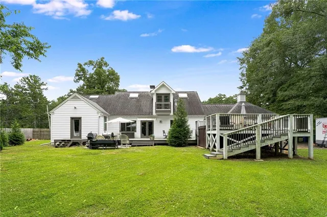 $750,000 | 2221 Highview Road Southwest, Atlanta, GA 30311