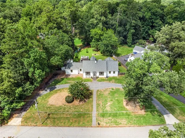 $750,000 | 2221 Highview Road Southwest, Atlanta, GA 30311