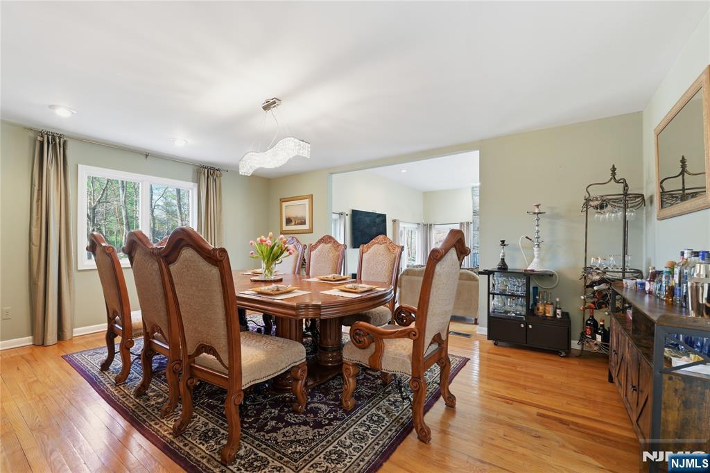 947 Franklin Lake Road Franklin Lakes, NJ 07417 - Photo 15 of 36