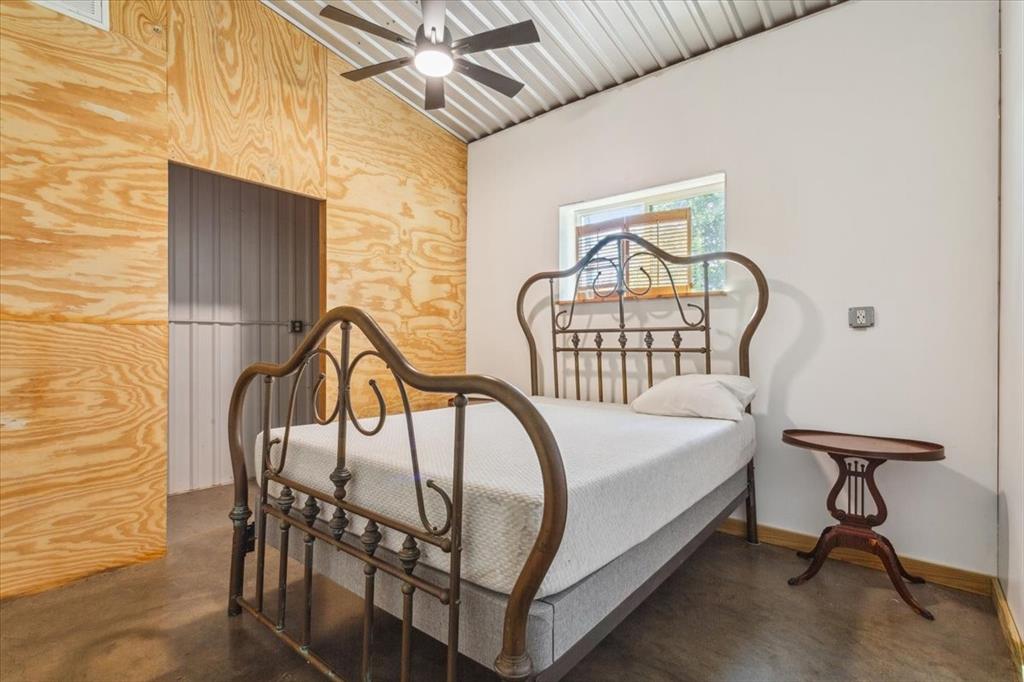 3439 Willow Branch Road McGregor, TX 76657 - Photo 35 of 40 a view of a livingroom with furniture