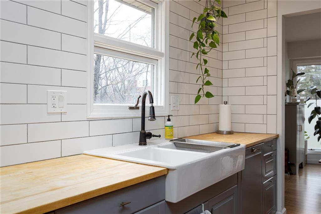 1826 Northwest Woodland Road Riverside, MO 64150 - Photo 13 of 48