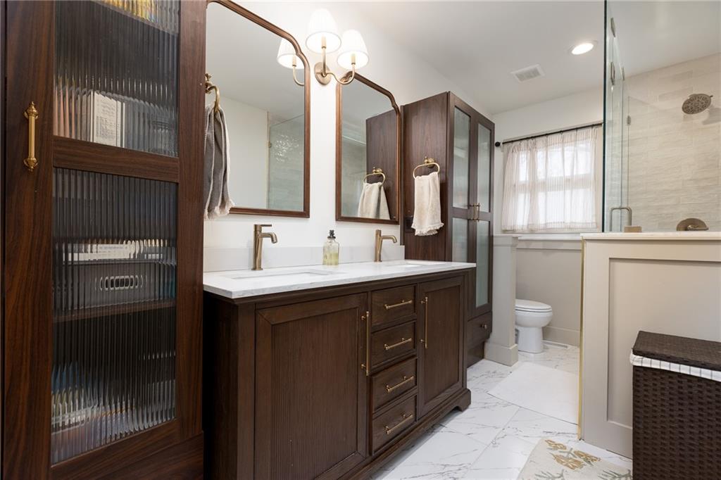 1826 Northwest Woodland Road Riverside, MO 64150 - Photo 23 of 48