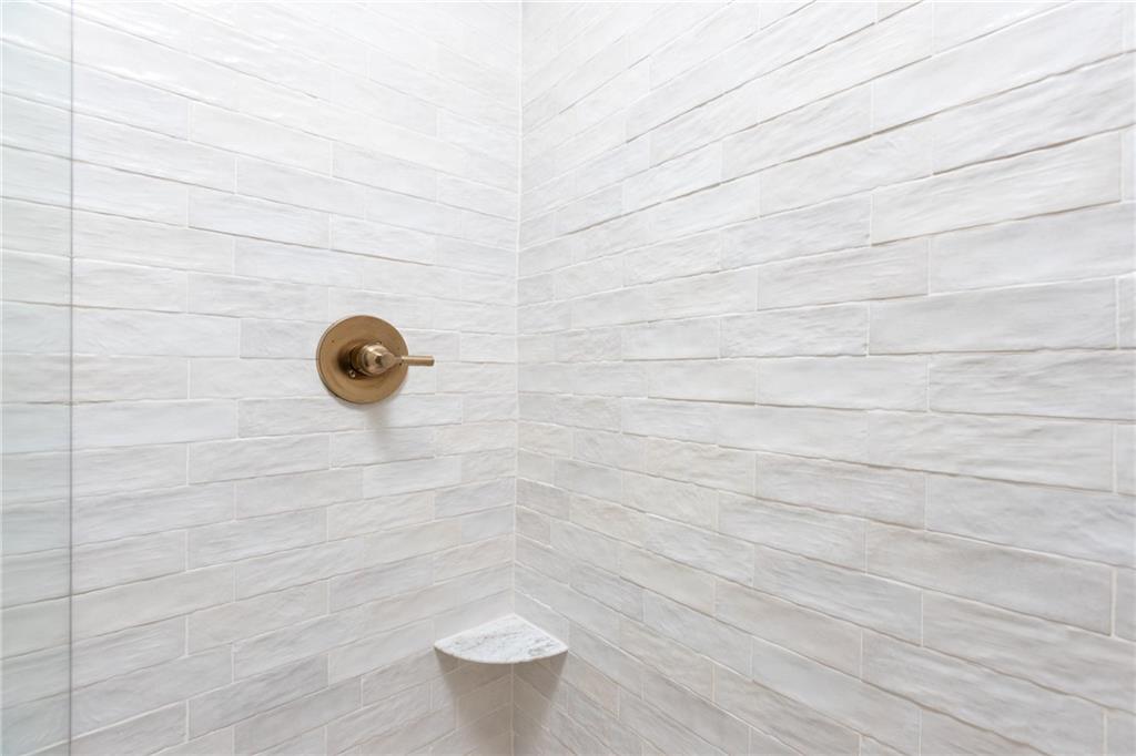 1826 Northwest Woodland Road Riverside, MO 64150 - Photo 25 of 48