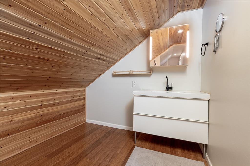 1826 Northwest Woodland Road Riverside, MO 64150 - Photo 33 of 48