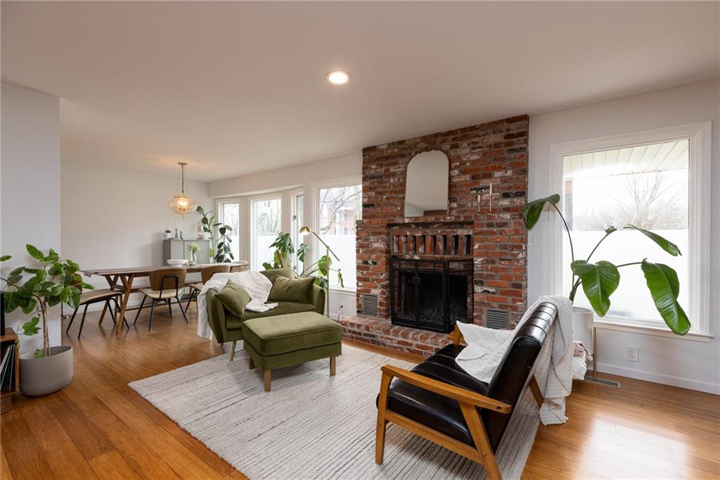 1826 Northwest Woodland Road Riverside, MO 64150 - Photo 5 of 48