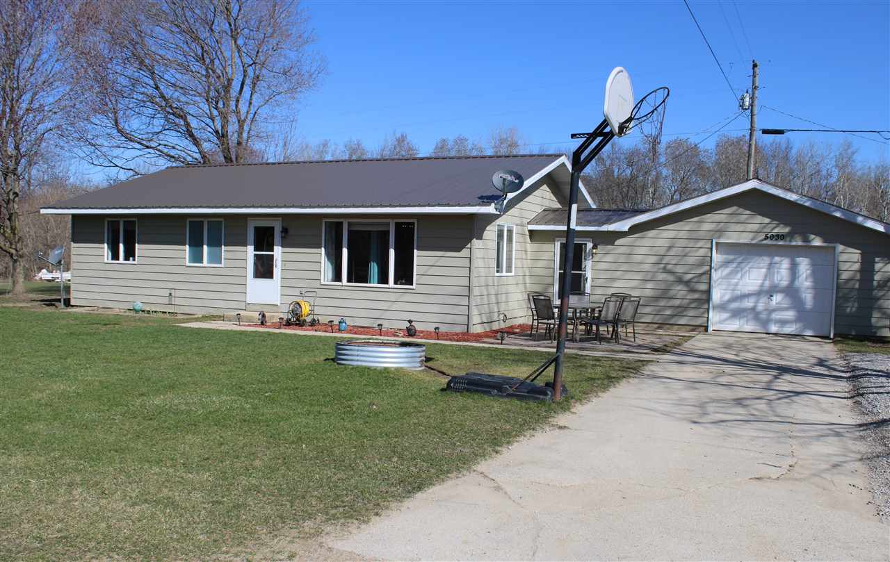 5030 West Pleasant Valley Road Blanchard, MI 49310 - Photo 1 of 22 1885671.JPG