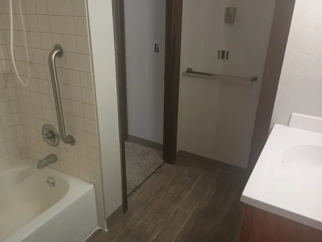 $705 | 506 Carleton Avenue, Morgan, MN 56266