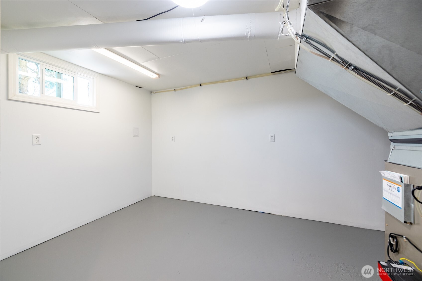 819 K Avenue Anacortes, WA 98221 - Photo 33 of 40 a view of an empty room